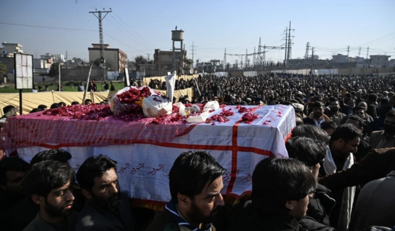 İslamabad’daki camii katliamında hayatını kaybedenler defnedildi
