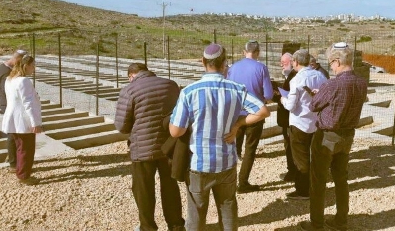 İsrail Batı Şeria’da mezarlıklarla işgali genişletiyor