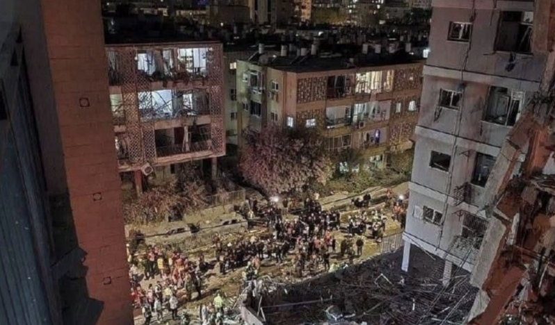 İsrail medyası: İran, kesintisiz bir hızda füze fırlatıyor