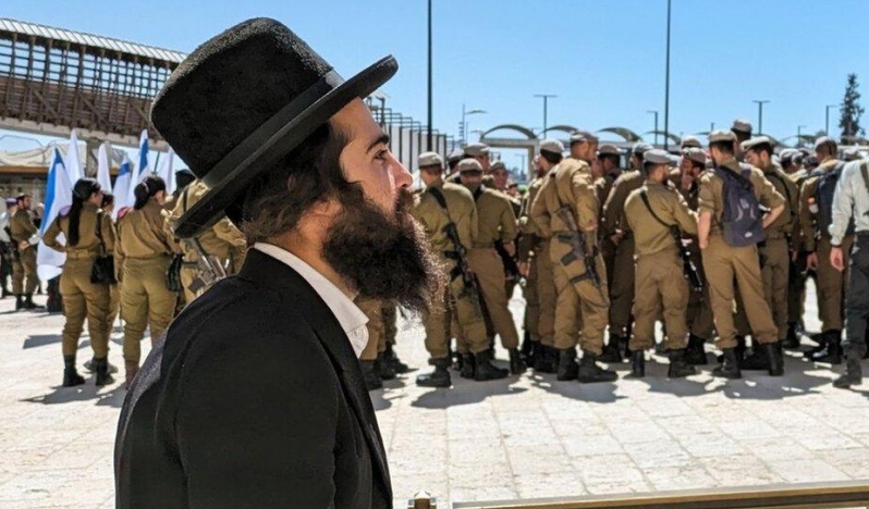 İsrail ordusu, 7 bin Haredi gence askerlik celbi gönderecek