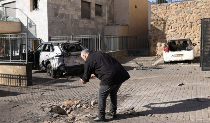 İsrail ordusu kuzeydekilere sığınakların yakınında kalmalarını istedi