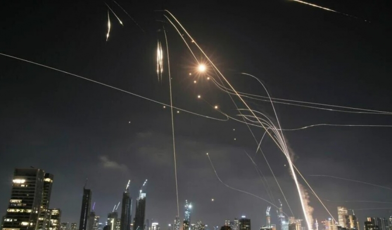 İsrailli yetkililer: İran füzelerine karşı savunma yetersiz