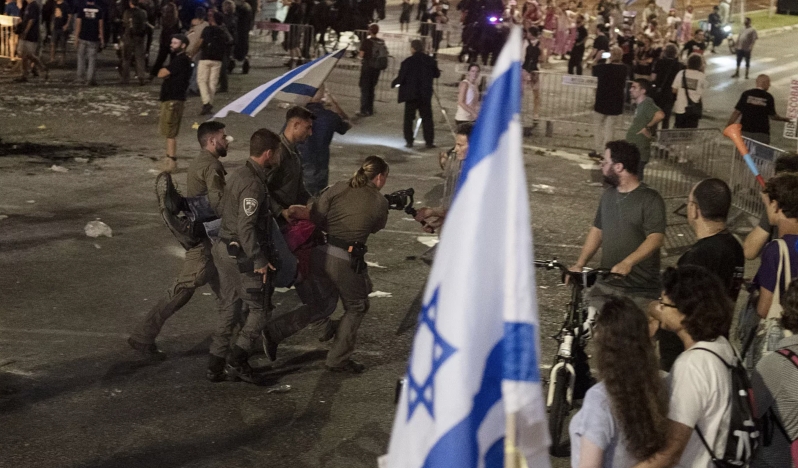 Jeopolitika analisti: İsrail tarihinin en ağır stratejik kriziyle karşı karşıya