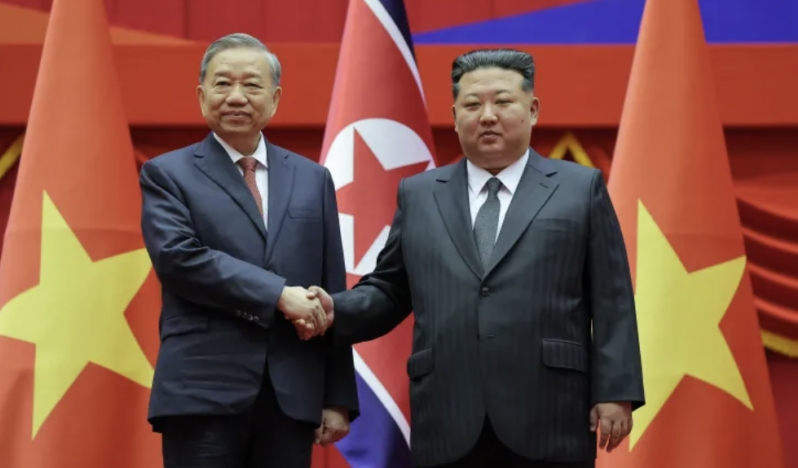 Kim: Kuzey Kore 