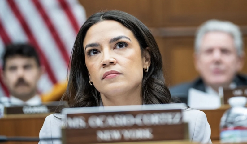 Kongre üyesi, ABD’nin İsrail’e yardımlarının durdurulması çağrısında bulundu