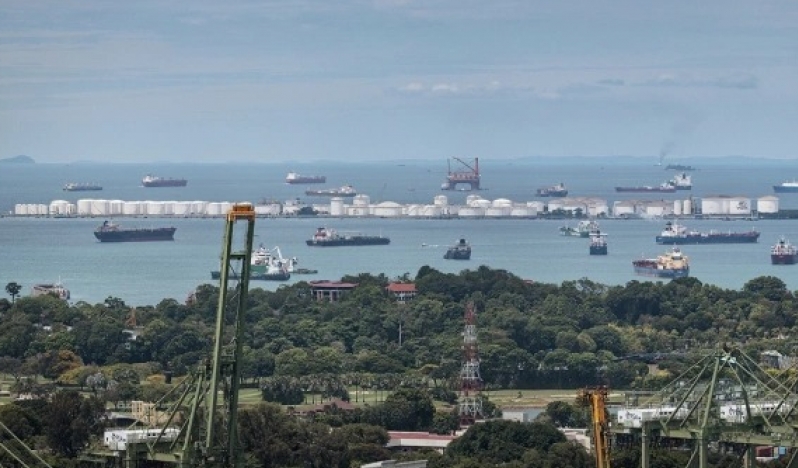 Küresel petrol stokları son yılların en hızlı düşüşünü yaşıyor