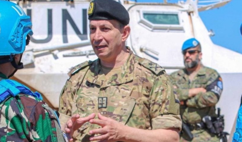 Lübnan Ordu Komutanı Heykel