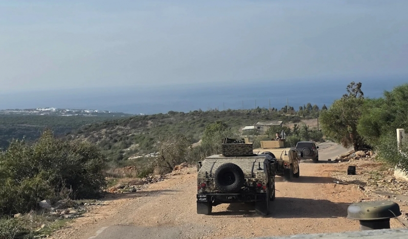 Lübnan ordusu sınır hattındaki mevkilerini tahliye etti