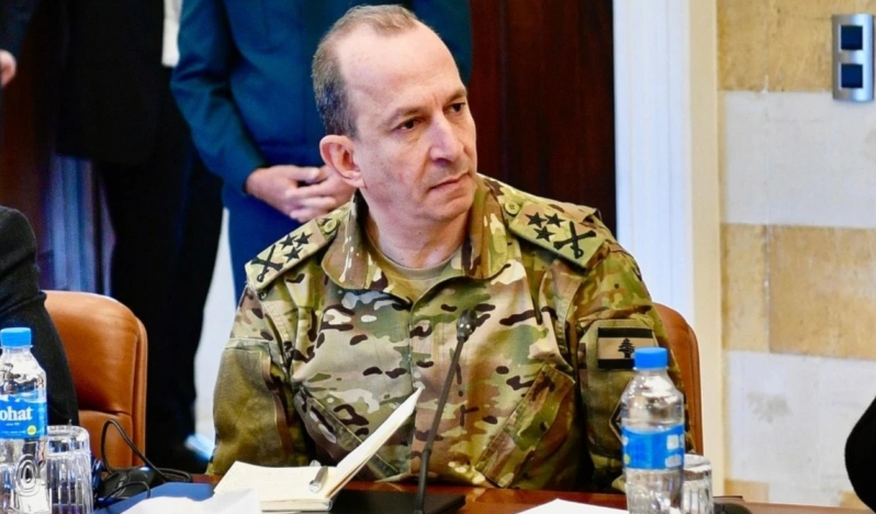 Lübnan ordusunda vatansever subaylardan hükümete muhtıra