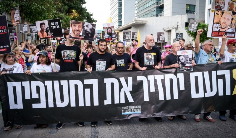 Maariv: Halk hükümete güvenmiyor, esir anlaşması istiyor