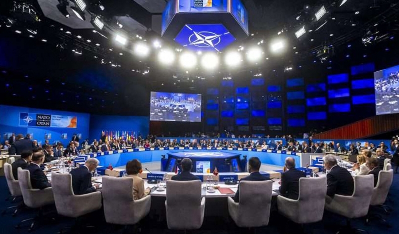 NATO, Trump ile gerilimi önlemek için zirve takvimini değiştiriyor