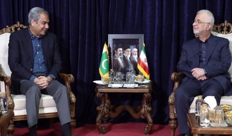Pakistanlı bakan Tahran