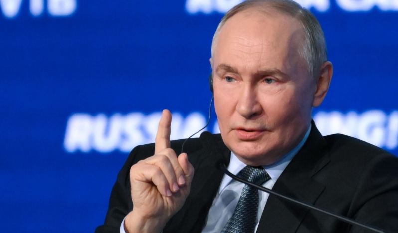 Putin: İran ile stratejik ortaklık anlaşması imzalamayı planlıyoruz