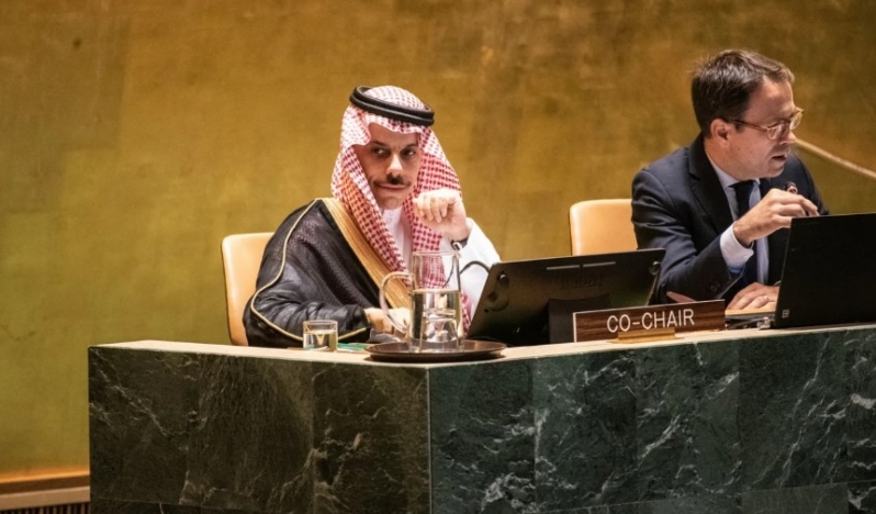 Riyad, Gazze’de Hamas’ı