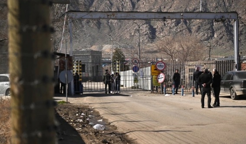 Rusya, Buşehr nükleer santralindeki personelini tahliye etti