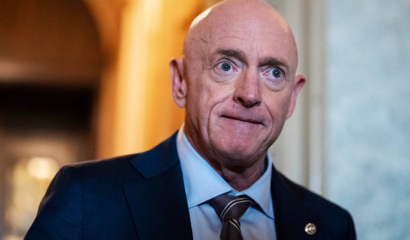 Senatör Kelly: İran saldırısı iyiye gitmiyor