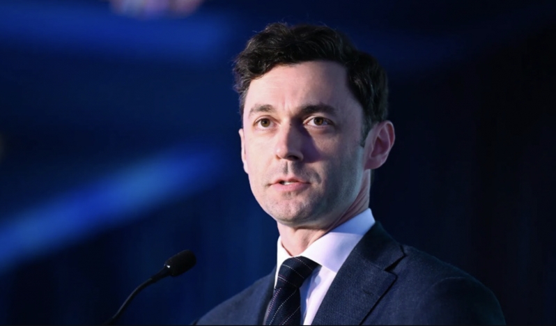 Senatör: Mar-a-Lago mafyası, savaşı yatırım aracına dönüştürdü