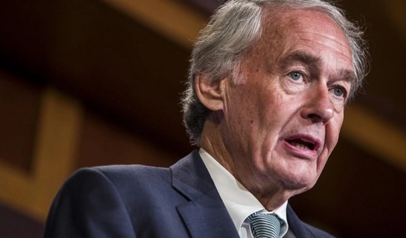 Senatör Markey: Trump yönetimi Hürmüz