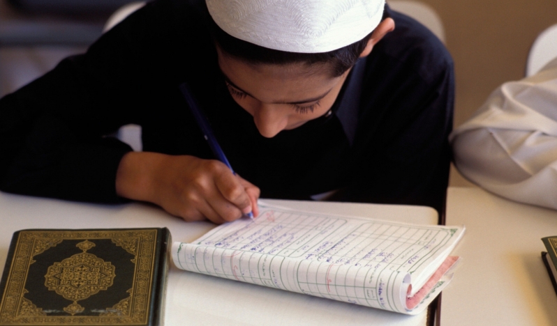 Suudi Arabistan, eğitim müfredatını Siyonistleştiriyor