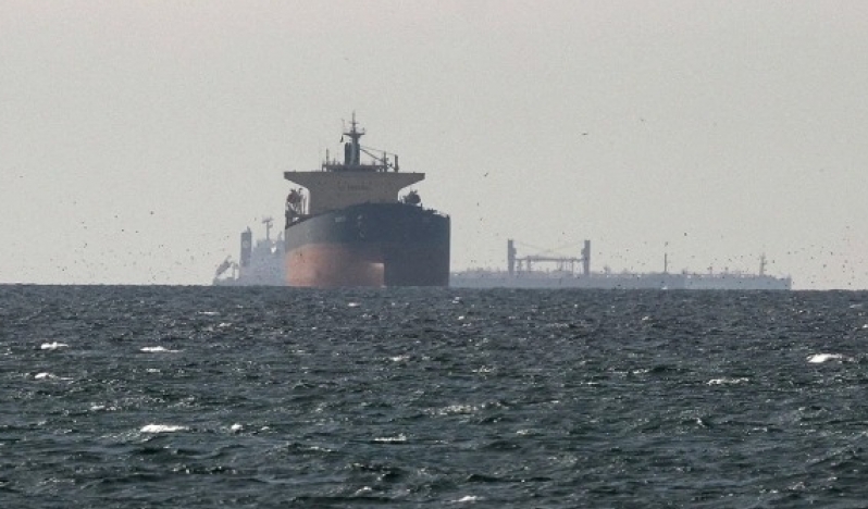 Suudiler, Hürmüz’e alternatif güzergâhta sevkiyatı 7 milyon varile yükseltti