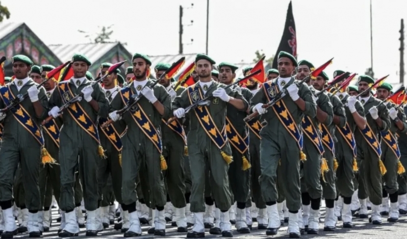 Tahran: Devrim Muhafızları’nı terör listesine almak İsrail’in baskısıyla alınmış bir karar