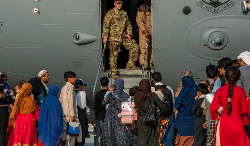 Taliban, Katar’daki Afganlara ülkeye dönme çağrısı yaptı