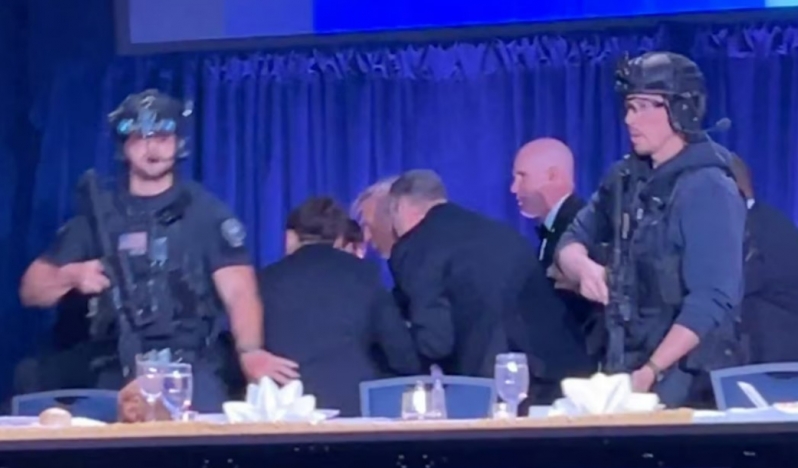 Trump’ın bulunduğu etkinlikte silahlı saldırı girişimi