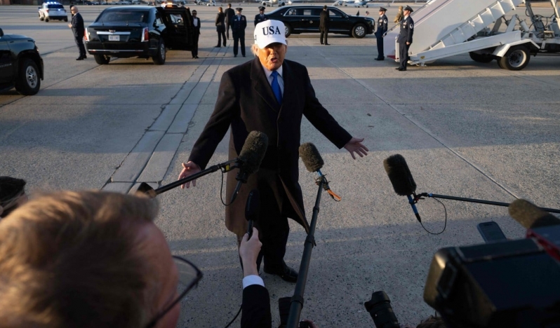 Trump, İran ile derin devlet arasında sıkıştı