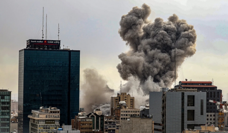 Trump, savaşın faturasını Körfez ülkelerine kesecek