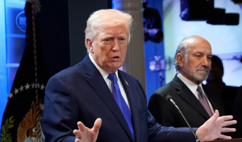 Trump’tan yüzde 10’luk küresel tarife hamlesi