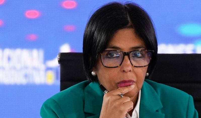 Venezuela’da yetki devri, Trump’tan açık tehdit