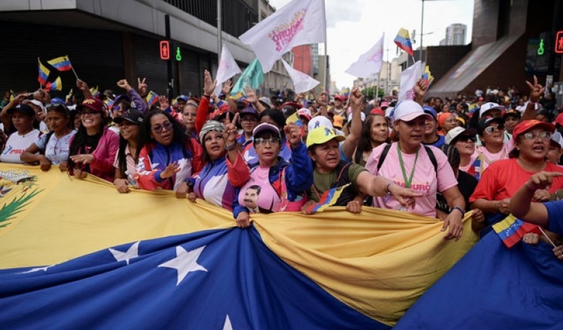 Venezuela en yüksek teyakkuzda... Ama paniğe kapılmadan