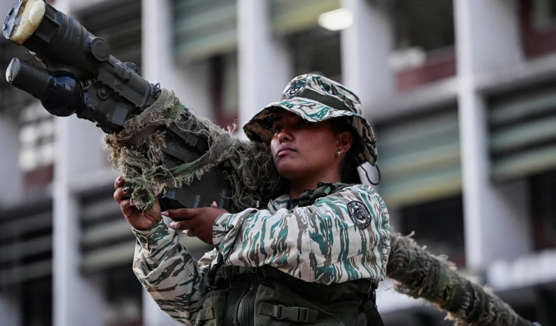 Venezuela, ülke çapında seferberlik ilan etti