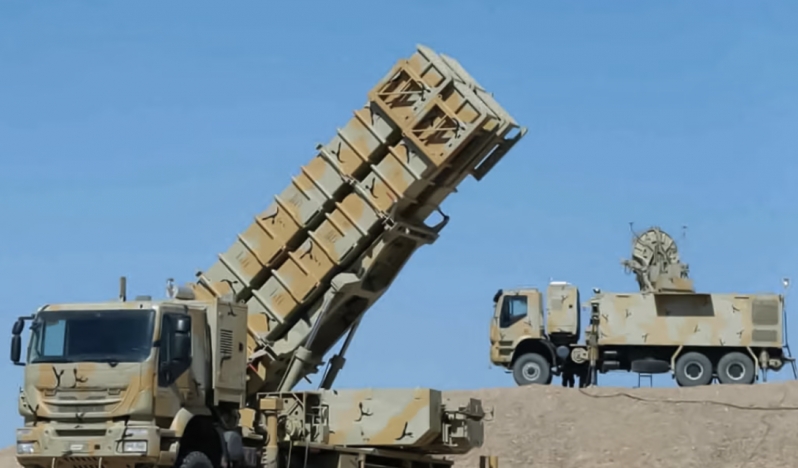 WSJ: İran, stratejik noktalara füze rampaları yerleştirdi