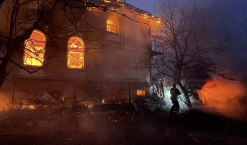 Zelenski: 500 Rus uçağı ve onlarca füze Kiev