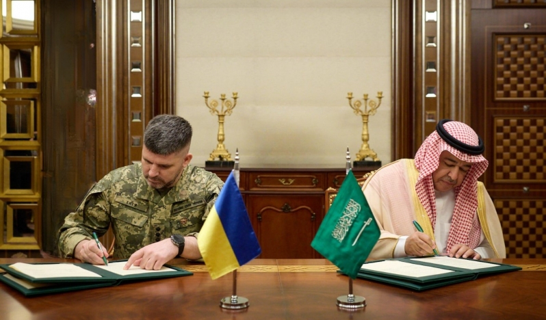 Zelenskiy’den itiraf: Ukrayna askerleri Ortadoğu’da sahada