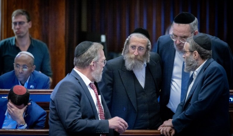 Zorunlu askerlik tartışması Netanyahu hükümetini sarsıyor