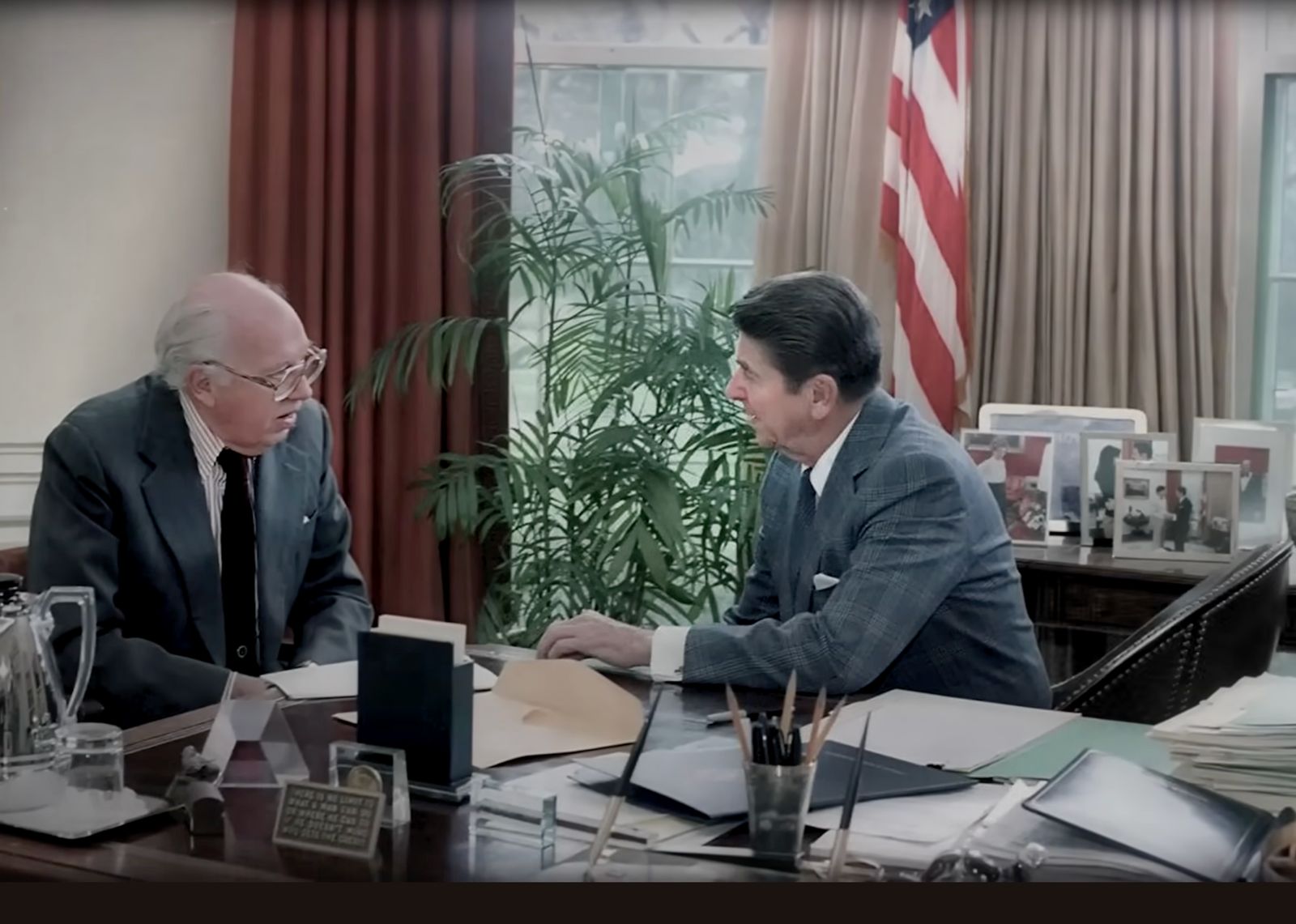 William Casey, bu görüntüleri hayatı boyunca tanık olduğu en utanç verici kareler olarak tanımladı.